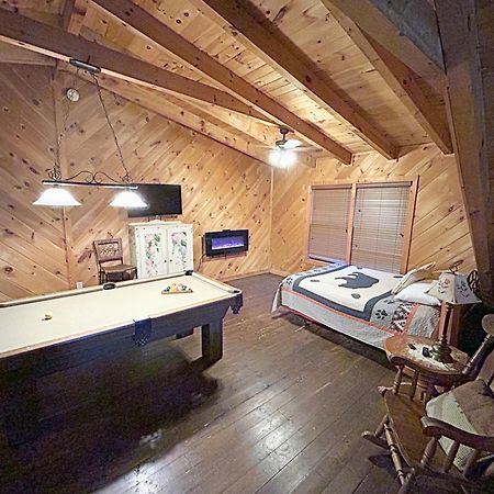 Wild Turkey "The Perfect Getaway" Villa Pigeon Forge Exterior photo
