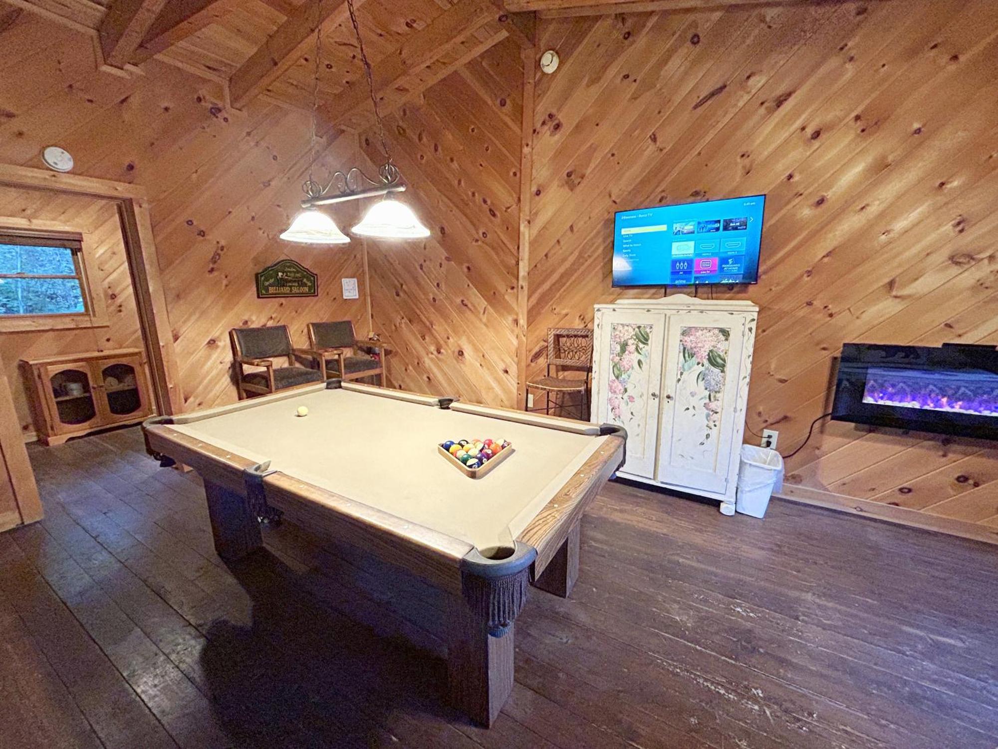 Wild Turkey "The Perfect Getaway" Villa Pigeon Forge Exterior photo