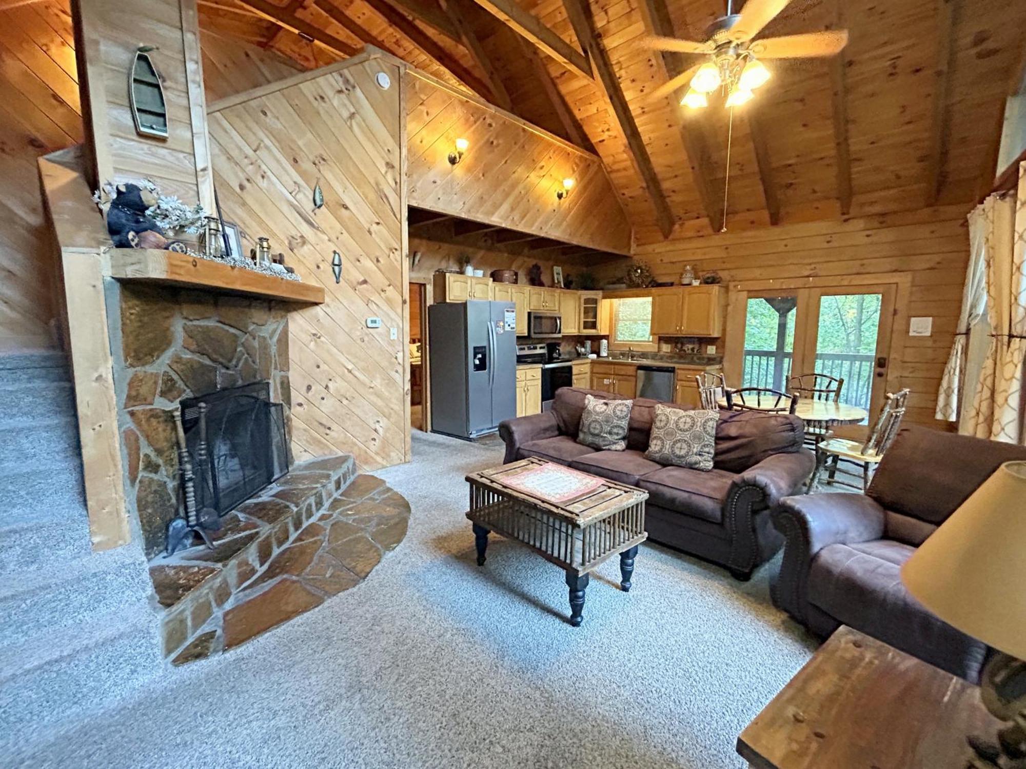 Wild Turkey "The Perfect Getaway" Villa Pigeon Forge Exterior photo